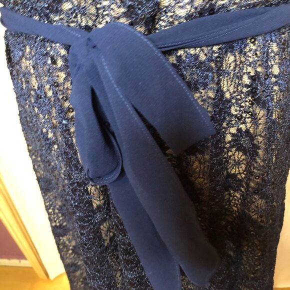 Julian Taylor Short Sleeve Sequin Lace Fit And Flare Dress - Picture 10 of 15